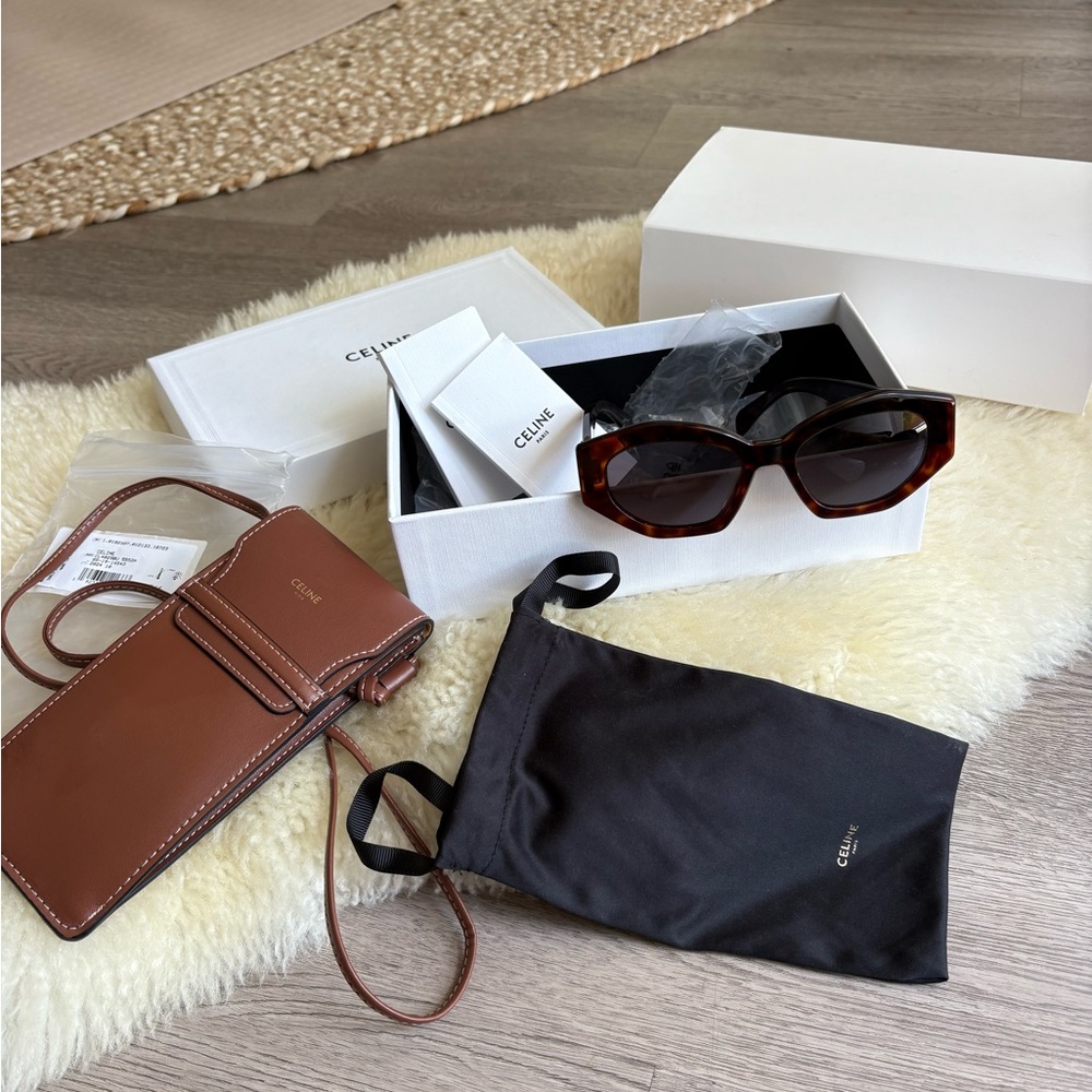 Celine Triomphe  CL40238U Sunglasses with Case